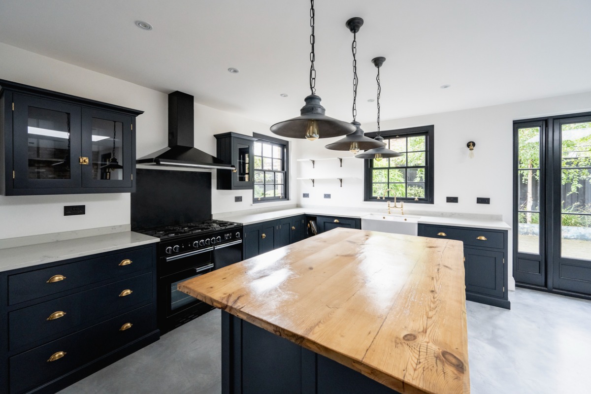 Spacious open plan kitchen 1200x800px