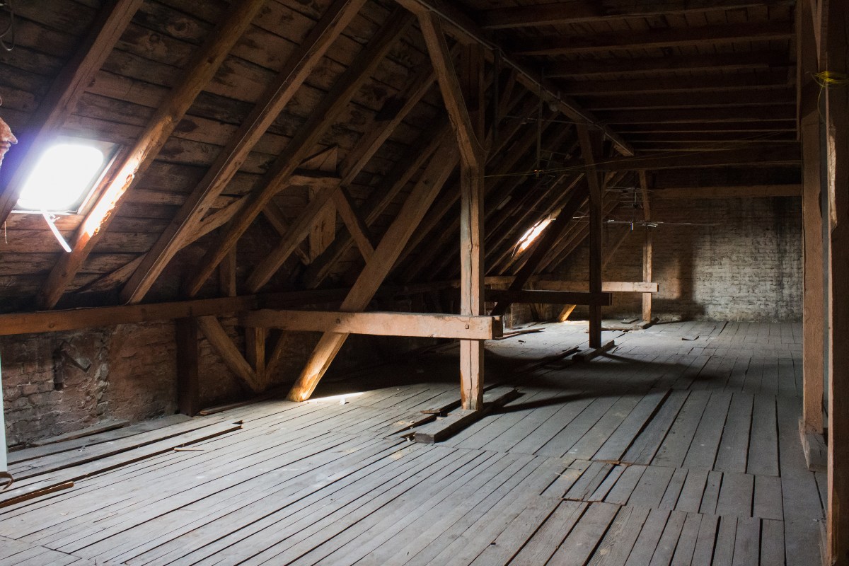 Loft space before conversion 1200x800px